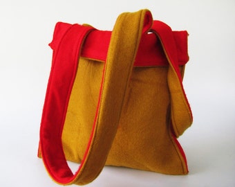 Hand Bag 100percent Felt. .Holiday gift--- SALE