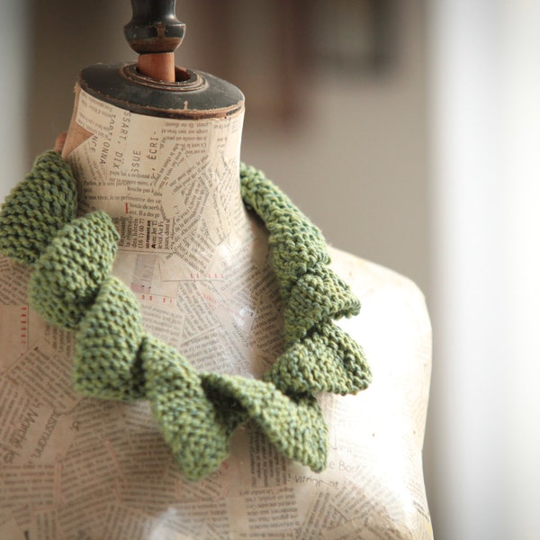 Christmas   Gift Jewelry Textile jewelry Green Fiber jewelry Unique Knitting necklace Cotton jewelry  Curly .   Free shipping women e