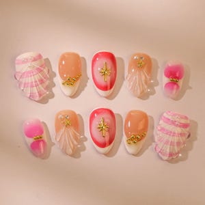 Hnad Painted Pink Shell Style Press On Nails – Summer Nail Art | Unique Ombre Design for Holiday, Vacation, Gift | Beach Nails