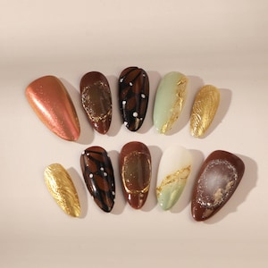 Uñas postizas hechas a mano: almendra, estilo japonés, uñas de fiesta