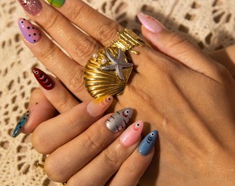 Uñas postizas con diseño de pez, diseño de señuelos de pesca, uñas novedosas Y2K, uñas postizas coloridas y llamativas, set de uñas divertido y original