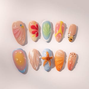 Tropical Sunset Press On Nails: Floral Leopard 3D Starfish - Medium Almond