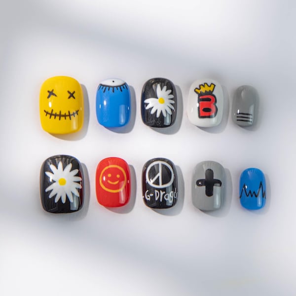 G-Dragon Inspired Press-On Nails: K-Pop Rebel Smiley Crown Nail Set