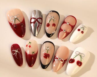 Handgemachte Kirsch-Mandel-Press-On-Nägel: Y2K Party Nails