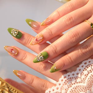 Hand painted Golden rose for Summer Almond Press On Nail |Custom Design Nail Art| Fake nails for Birthday Holiday nail/Faux Acrylic Nails
