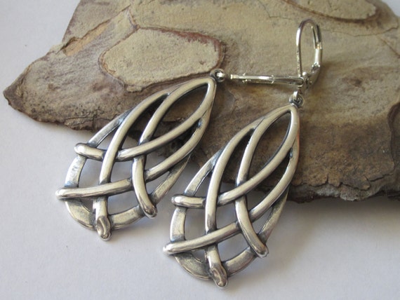 Teardrop Shape Open Antiqued Celtic Knot Design Earrings Sterling Silver Teardrop Shape Open Antiqued Celtic Knot Design Earrings Sterling Silver