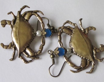 Crab Earrings, Antiqued Gold Blue Crab Dangle Earrings, Zodiac Cancer, Crustacean, Beach Jewelry, Maryland Crabs