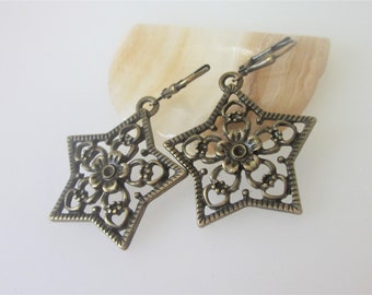 Bronze Filigree Star Earrings, Christmas Star Earrings, Antiqued Bronze Dangle, Floral Filigree Star