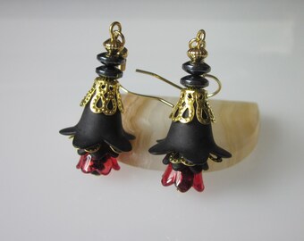 Gothic Earrings, Black Gothic Jewelry, Black Flower Earrings, Lucite Flower Dangles, Flower Jewelry, Black Lily