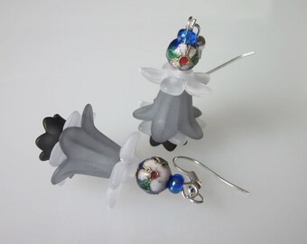 Flower Earrings, Gray Lucite Lily, Beaded Flower, Cloisonne Floral Beads, Woman Gift, Gift For Wife