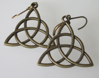 Celtic Dangle Earrings, Bronze Triquetra, Trinity Knot Earrings, Triquetra Dangles, Antique Brass Leverback