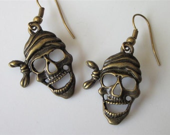 Renaissance Pirate Skull Earrings, Skull Dangle Earrings, Holiday Jewelry, Antiqued Bronze Halloween Earrings