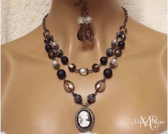 Vintage Style Cameo Pendant Necklace Earrings Set