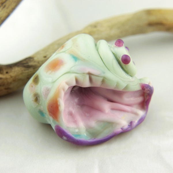 Lampwork Glass Seashell Bead