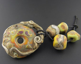 Lampwork glaskralen Focal, rustieke primitief, groot gat