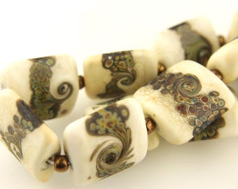 Lampwork Glass Bead Set, Nugget Pillow Shape, Ivory Green, Brown