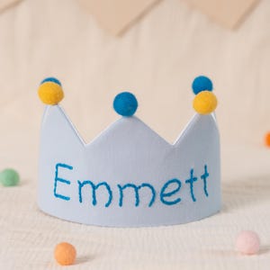Corona di compleanno in tessuto ricamato per bambini con nome, regalo personalizzato per neonati, regalo per il primo compleanno, cappello di compleanno neutro, occasione speciale
