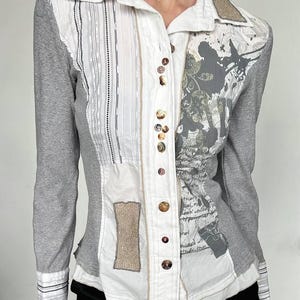 Vintage Y2K Patchwork Mischgewebe Avantgarde Coquette Button-Up Bluse