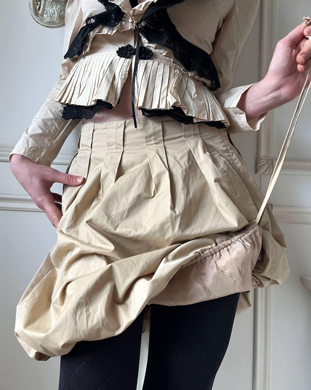 21時まで値下！貴重！オールド PRADA 90s シルクミニスカート 絹 葉柄 Vintage prada silk skirt - Gem