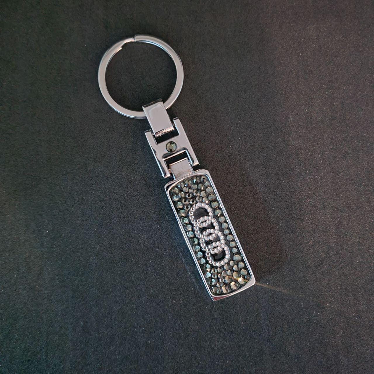 Produktbild von Audi Schlüsselanhänger Volkswagen Schlüsselanhänger VW Logo Silber Metall - TM Audi Zubehör