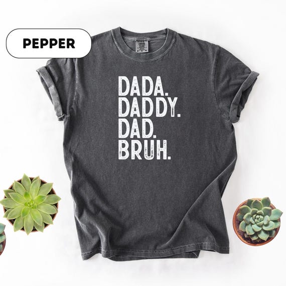 Comfort Colors® Daddy Retro Shirt, Daddy sweatshirt, Pregnancy Announcement, Fathers Day Gift, Daddy Gift, Daddy Shirt, Christmas gift, D468