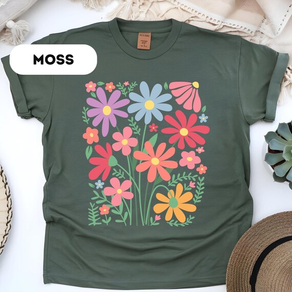 Comfort Colors®, Boho Flower Shirt, Wildflower Shirt Women, Floral Minimalist Shirt, Flower Print Shirt, Woman, Cottagecore Boho Shirt, D279