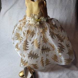 18&quot; Gold Tree Christmas Gown