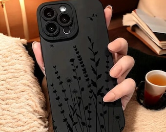 Blijf zwart! Zwart basic telefoonhoesje met bloemenprint voor Apple iPhone 16/ 15 / 14 / 13 / 12 / 11 / X / 8 / 7 / SE Pro Max. Schokbestendig, schattig en van goede kwaliteit.