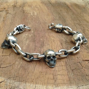 Skull Bracelet, Sterling Silver Skulls Bracelet, Anchor Chain, Oval Chain, Hook Closure, 3 Full Jaw Skull, Silveralexa
