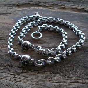 Cadena de calavera, cadena de calavera de plata esterlina, collar gótico, collar de calavera, joyería de amor a la muerte, 120 gramos, colgante de calavera, Silveralexa