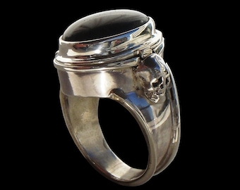 Poison Ring, Sterling Silver Poison Ring, Skull Poison Ring, Pillbox Ring, black Onyx or Amethyst, All Sizes, Silveralexa