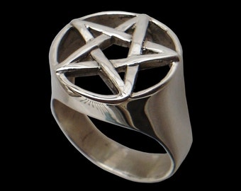 Pentagram Ring, Sterling Silver Pentacle Ring, Wicca Ring, Power and Magic Jewelry, All Sizes, Silveralexa