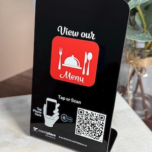 Niestandardowy wyświetlacz menu QR z podstawką na tagi NFC dla małych firm, kawiarni, restauracji, menu Zobacz nasze menu Dotknij lub zeskanuj, aby pobrać nasze menu online