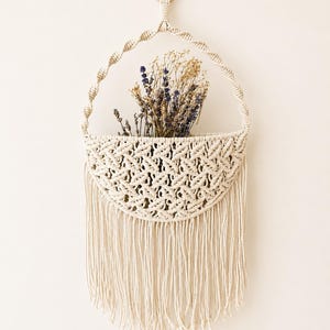 Double-Sided Macrame Wall Pocket – Decorative Flower Holder