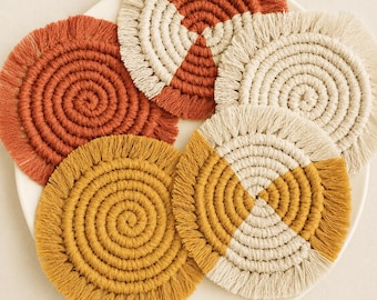 Set di sottobicchieri in macramè, decorazioni da tavola boho, sottobicchiere rotondo per tazze, sottobicchiere da caffè in cotone, idea regalo