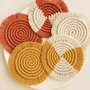 Set di sottobicchieri in macramè – Decorazione da tavola in stile boho e regalo per l'inaugurazione della casa