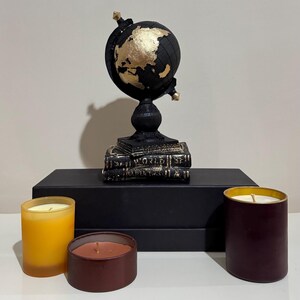 Globus-Schmuckstück für Schreibtisch, kleiner dekorativer Globus, Globus-Skulptur für Büro, Weltkugel im Vintage-Stil, Akzente für Zuhause, Weltkarte-Dekor