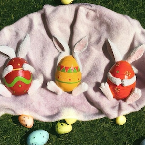 Set of 3 Easter Bunny Egg Figurines, Cute Hand Painted Polyester Bunny Decorations, Easter Bunny Decor, Bunny Egg Decor, Bunny in Eggshell