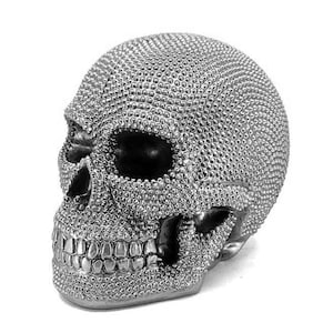 Skull Sculpture with Textured Detail, Gothic Polyester Skull Decor, Skull Decor for Shelves, Textured Surface Skull Decor, Skull Statue