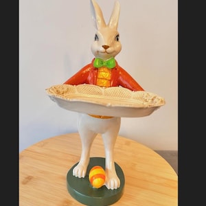 Elegant Rabbit Figurine with Tray, Whimsical Rabbit Sculpture, Decorative Bunny Statue, Bunny Statue Tabletop, Rabbit Serving Tray Stand
