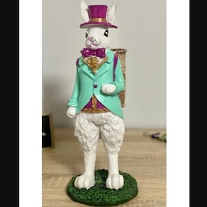 Bunny Figurine with Basket, Rabbit Statue, Rabbit Lover Gift, Unique Bunny Decoration, Rabbit Figurine With Basket, Easter Rabbit Decor