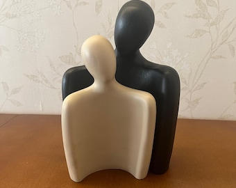 Abstract Sculpture Couple, Minimalist Love Couple Figurines, Emotional Couple Statue, Abstract Couple Figurine, Romantic Gift for Couples