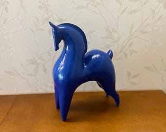 Abstract Horse Statue, Decorative Horse Sculpture, Minimalist Animal Decor, Handcrafted Horse Figurine, Luxury Horse Decor Figurine