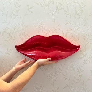 3D Large Lips Sculpture for Wall Decor, Kiss-shaped Wall Art, Modern Lips Wall Art, Handmade Lips Wall Decor, 3D Large Lips Wall Art