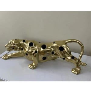 Leopard Sculpture, Modern Animal Figurine, Decorative Panther Statue, Abstract Leopard Decor, Panther Statue, Abstract Animal Sculpture,