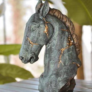 Elegant Horse Head Sculpture, Horse Head Statue, Horse Lover Gift Idea, Luxury Horse Figurine, Modern Equestrian Art, Horse Head Sculpture