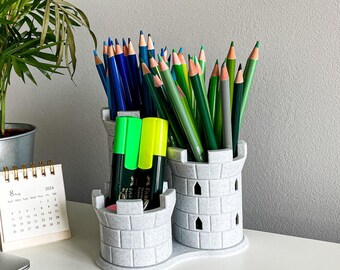 Portapenne a forma di castello da principessa, organizer da scrivania personalizzato per la decorazione della cameretta delle bambine, idea regalo Fantasy Tower, opzione colore personalizzata.