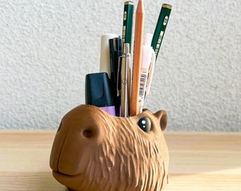 Capybara Pen Holder Desk Organizer Funny Gift Idea for Friends Office Decor Animal Lover Unique Stationery Holder Custom Cute Desk Accessory