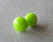 Lime Green Glass on Silver Plated Studs (76)