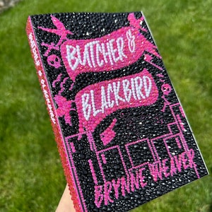Libro &quot;Carnicero y mirlo&quot; hecho a mano, adornado con diamantes de imitación, por Brynne Weaver
